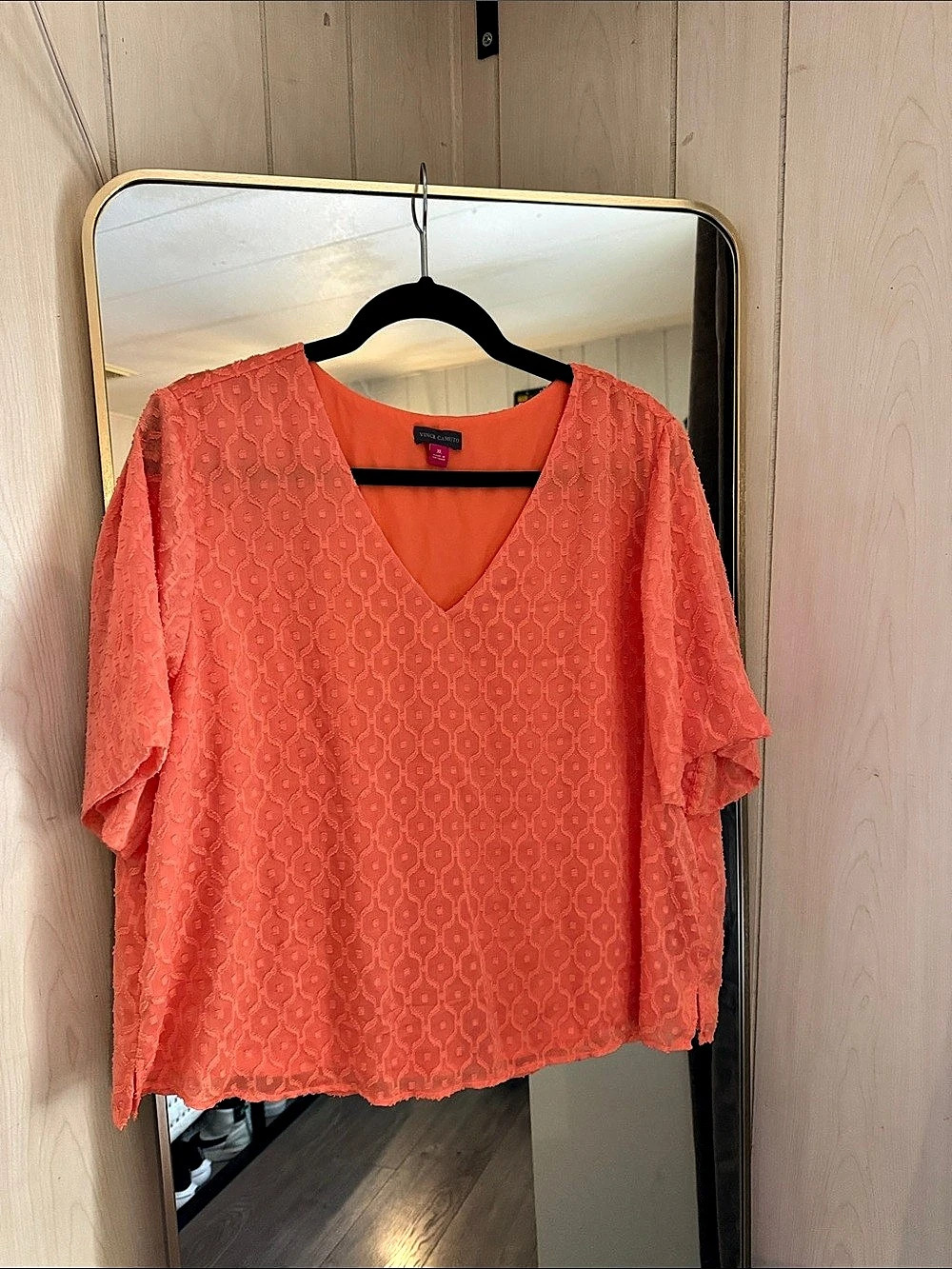Vince Camuto Textured V-Neck Blouse in Orange Size XL